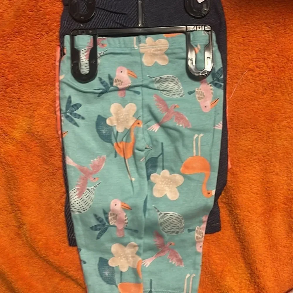 Carters 4 piece set 12M set - Picture 5 of 7